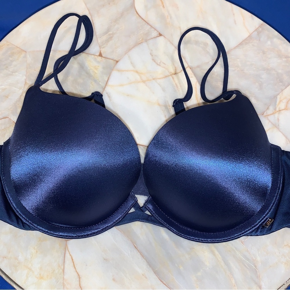 32C Very Sexy Push Up Navy Victoria's Secret‎ satin silky smooth no show